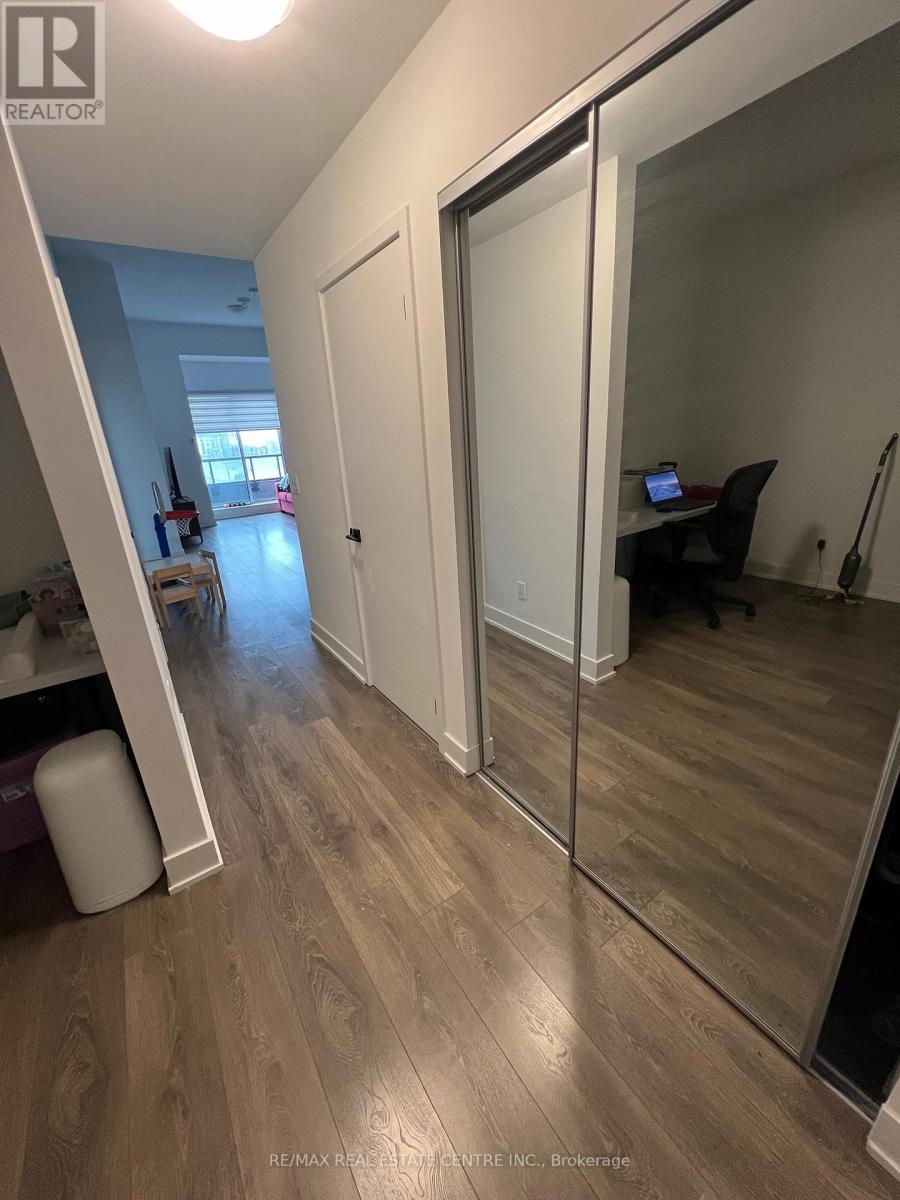 408 - 2481 Taunton Road, Oakville, Ontario  L6H 3R7 - Photo 4 - W13498478