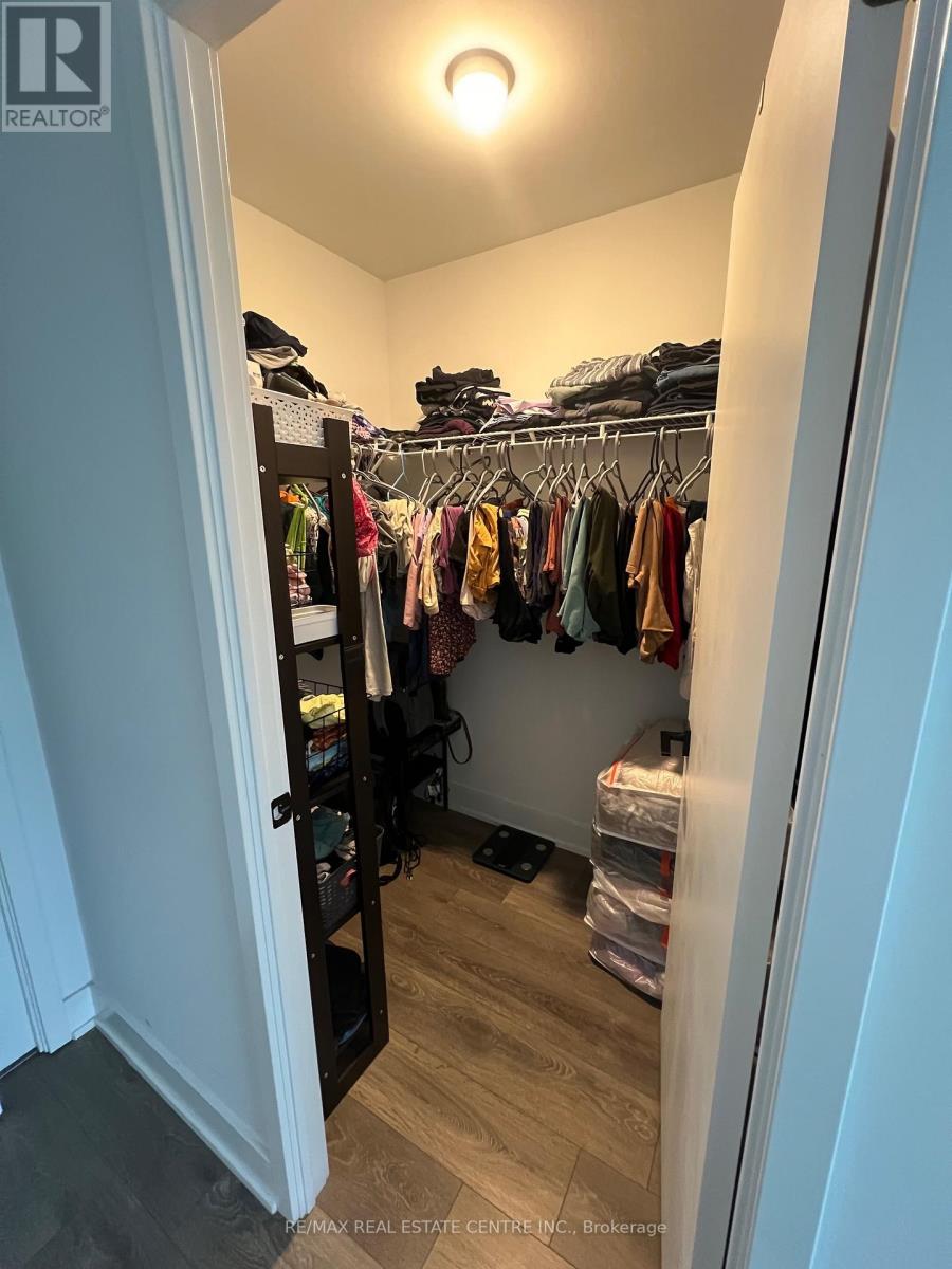 408 - 2481 Taunton Road, Oakville, Ontario  L6H 3R7 - Photo 12 - W13498478