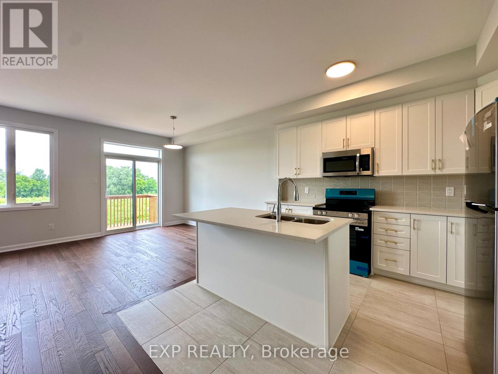 257 Bankside Way, Ottawa, Ontario  K2J 7M9 - Photo 2 - X13498518