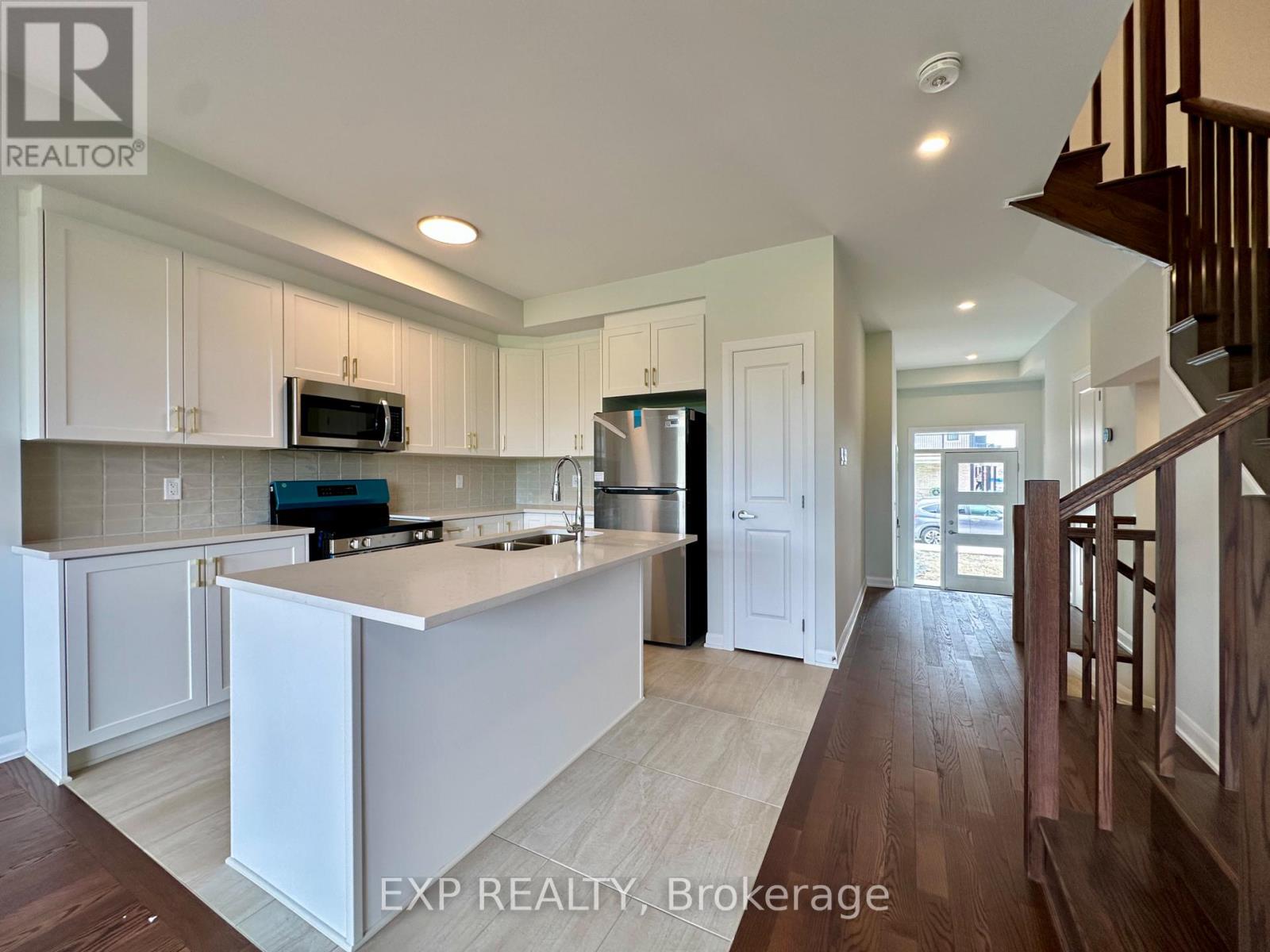 257 Bankside Way, Ottawa, Ontario  K2J 7M9 - Photo 3 - X13498518