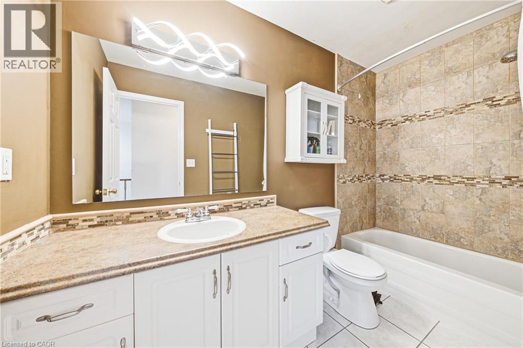1000 Upper Paradise Road Unit# 8, Hamilton, Ontario  L9B 2S7 - Photo 24 - 40842735