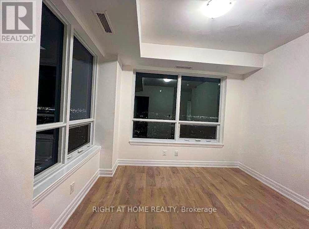 30 Elm Drive W, Mississauga, Ontario  L5B 0N6 - Photo 10 - W13498514