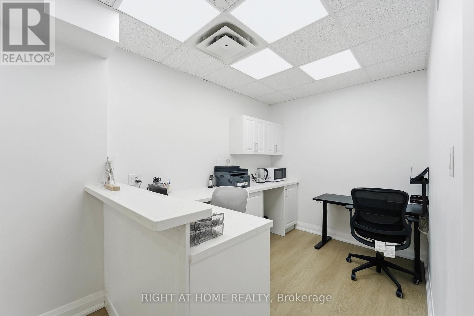 109 - 235 St Clair Avenue W, Toronto, Ontario  M4V 1R4 - Photo 7 - C13444372