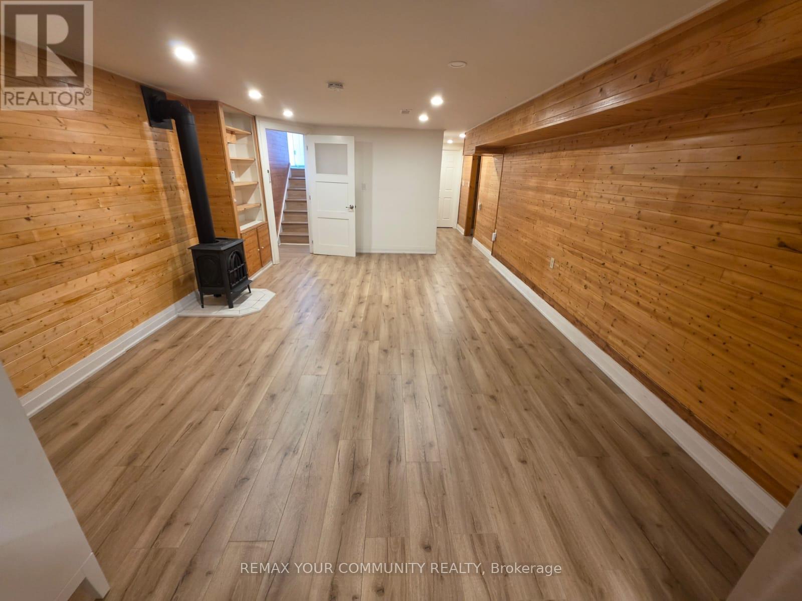 2 Pinemore Crescent, Toronto, Ontario  M3A 1W6 - Photo 12 - C13493476