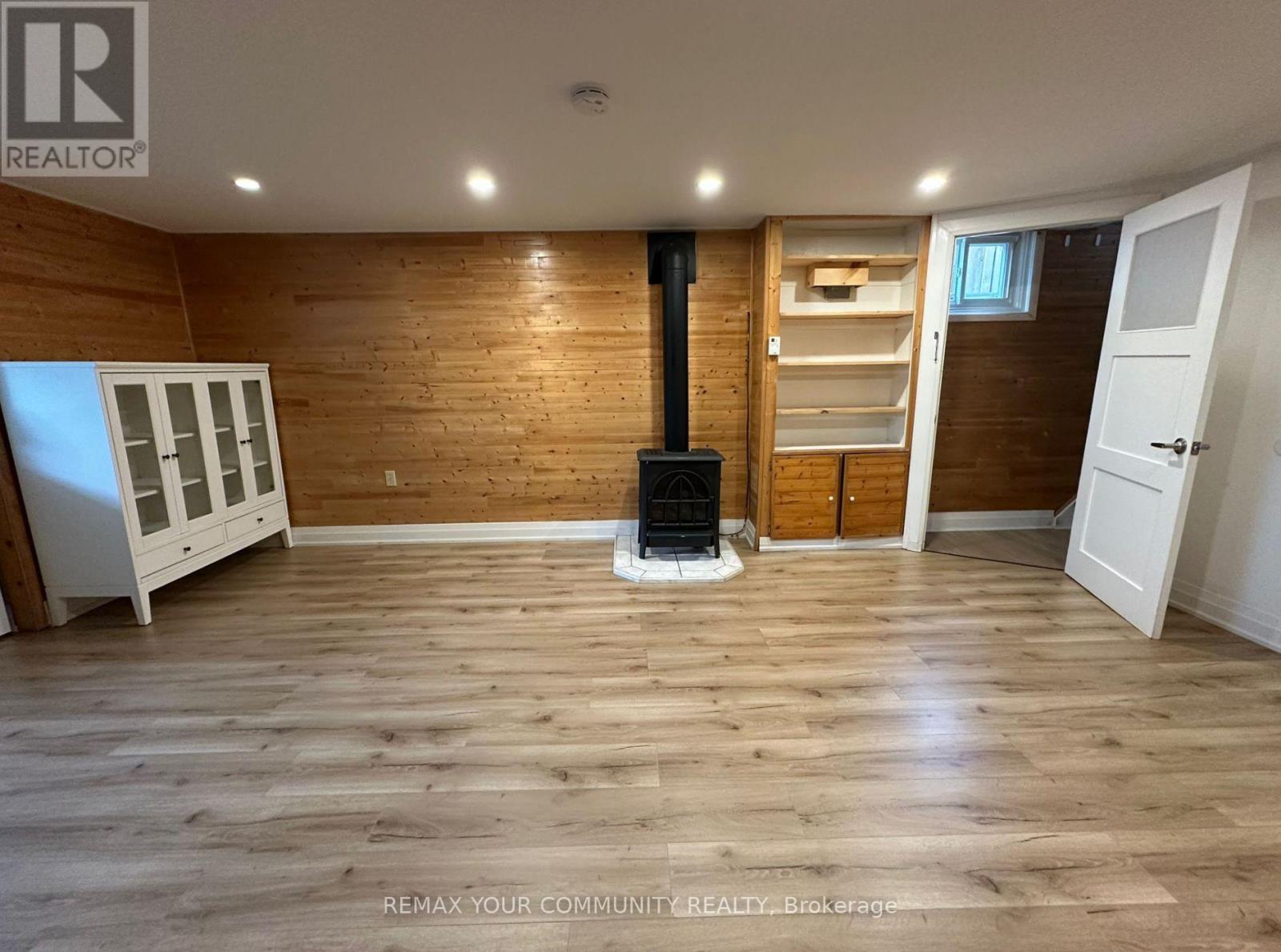 2 Pinemore Crescent, Toronto, Ontario  M3A 1W6 - Photo 15 - C13493476
