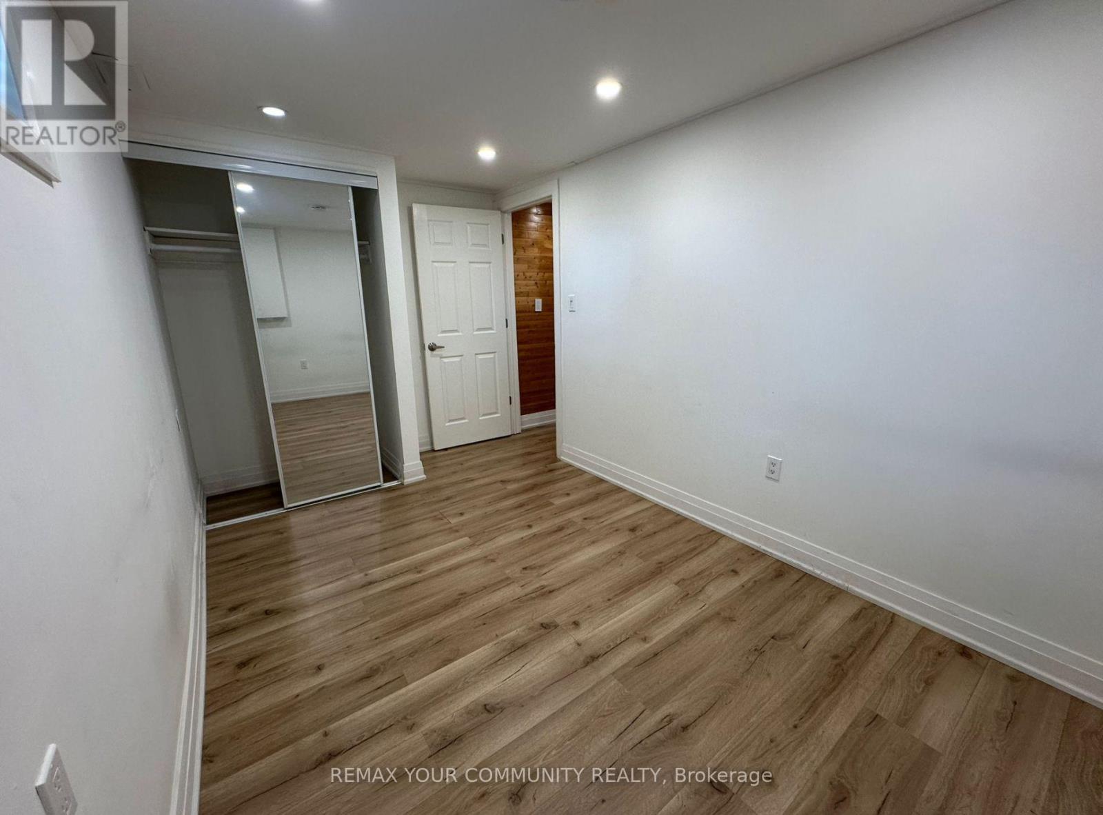 2 Pinemore Crescent, Toronto, Ontario  M3A 1W6 - Photo 25 - C13493476