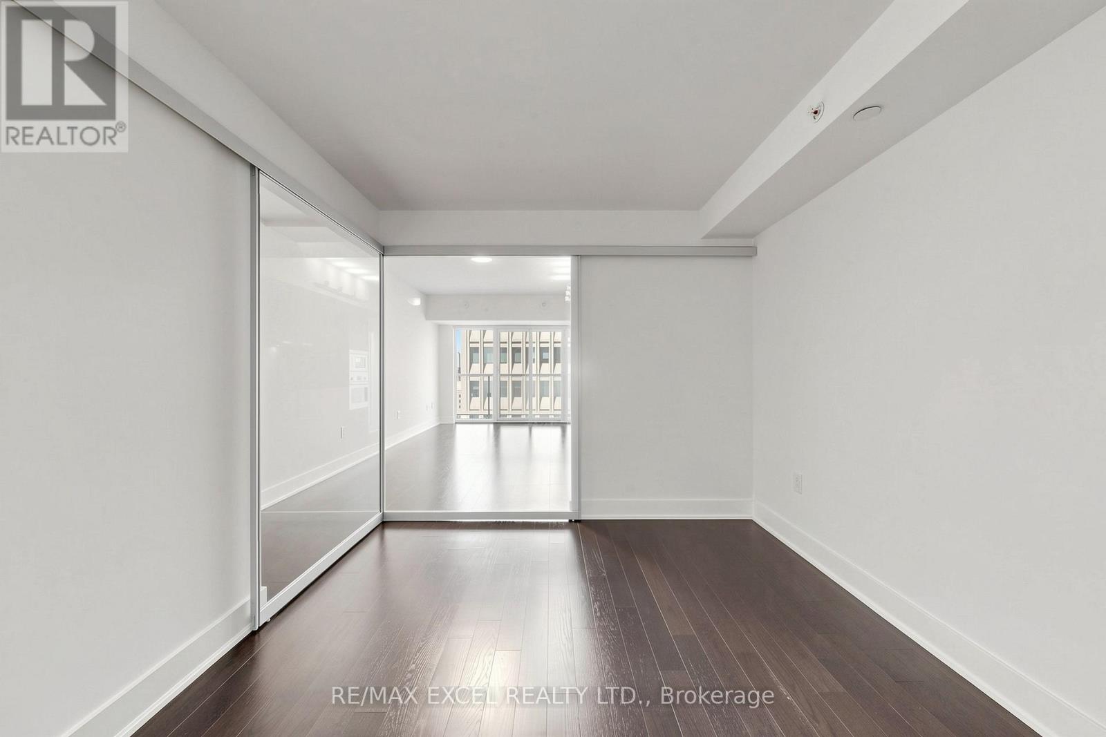 1408 - 955 Bay Street, Toronto, Ontario  M5S 0C6 - Photo 19 - C13498568