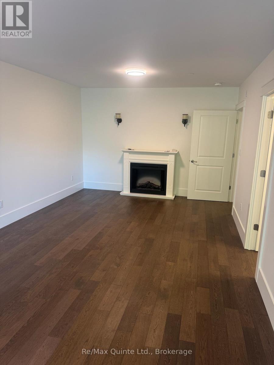 102 - 12 Clara Drive, Prince Edward County, Ontario  K0K 2T0 - Photo 9 - X13493414