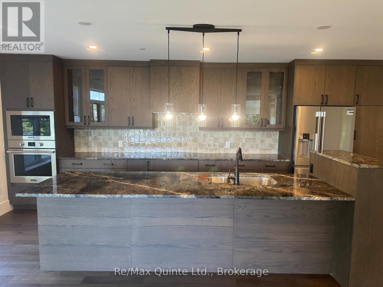 102 - 12 Clara Drive, Prince Edward County, Ontario  K0K 2T0 - Photo 4 - X13493414