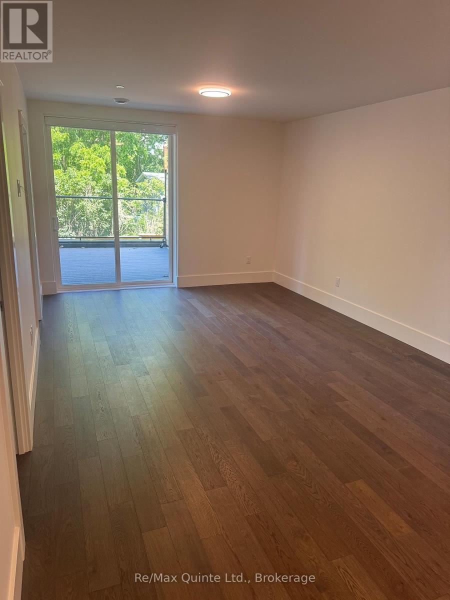 102 - 12 Clara Drive, Prince Edward County, Ontario  K0K 2T0 - Photo 8 - X13493414