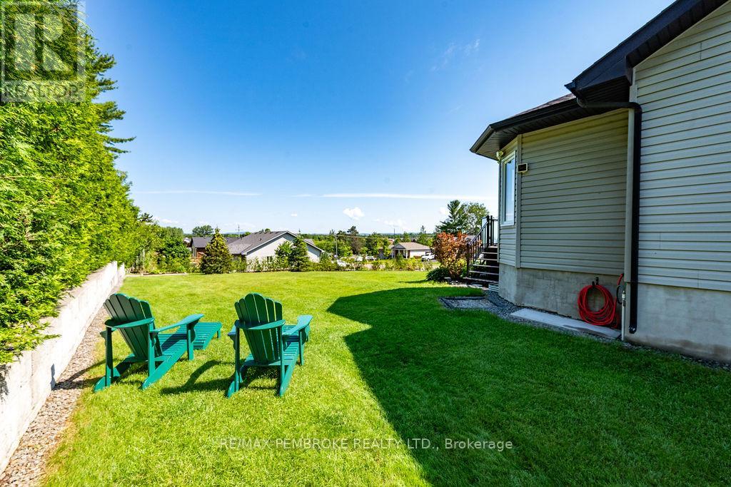 19 Nick Street, Petawawa, Ontario  K8H 0C2 - Photo 41 - X13109794