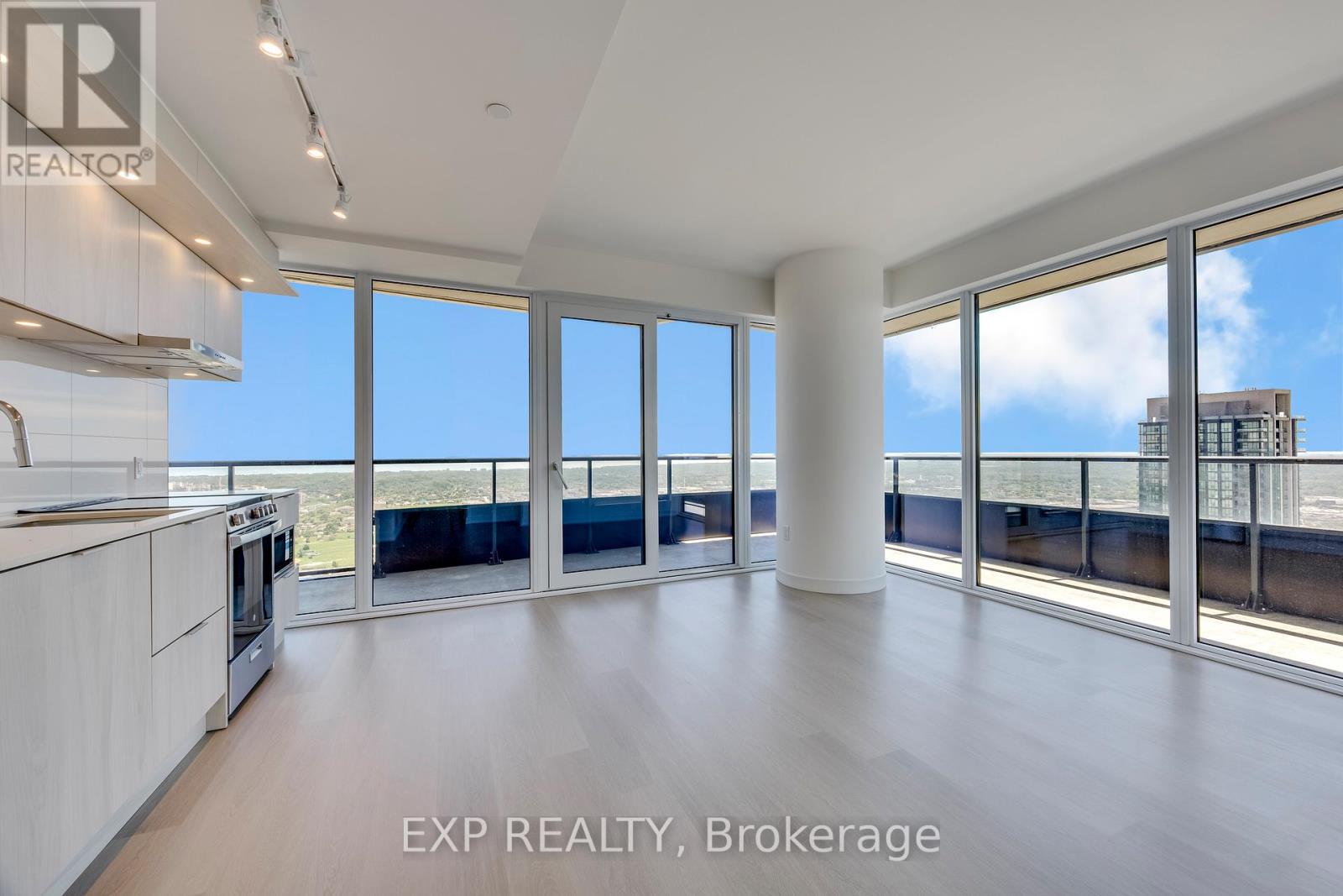 4511 - 448 Burnhamthorpe Road, Mississauga, Ontario  L5B 0R4 - Photo 8 - W13487924