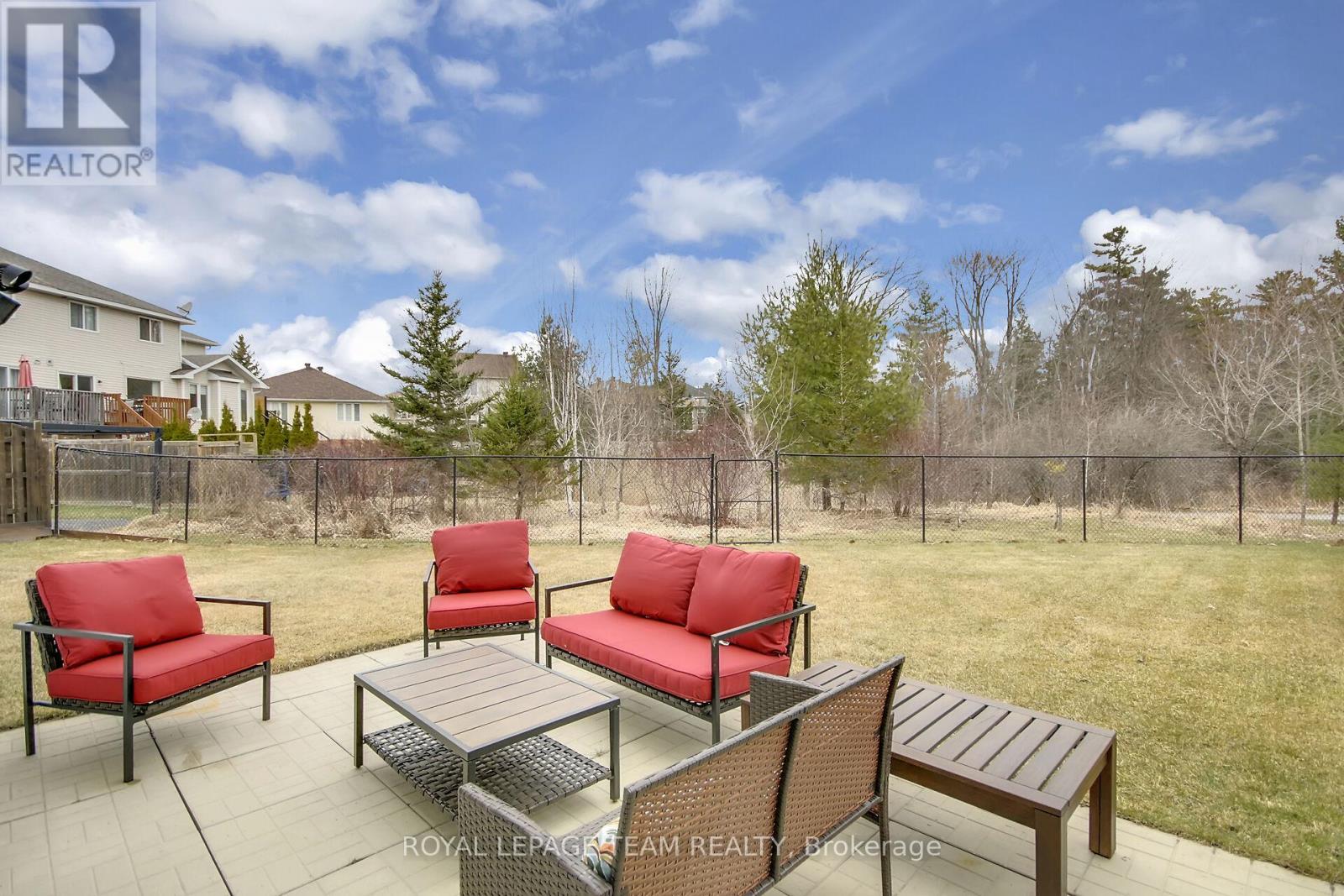 2136 Bergamot Circle, Ottawa, Ontario  K4A 4R4 - Photo 3 - X13498536