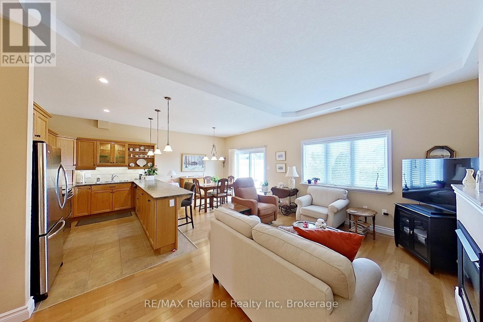 15 Bayfield Mews Lane, Bluewater, Ontario  N0M 1G0 - Photo 10 - X12887498