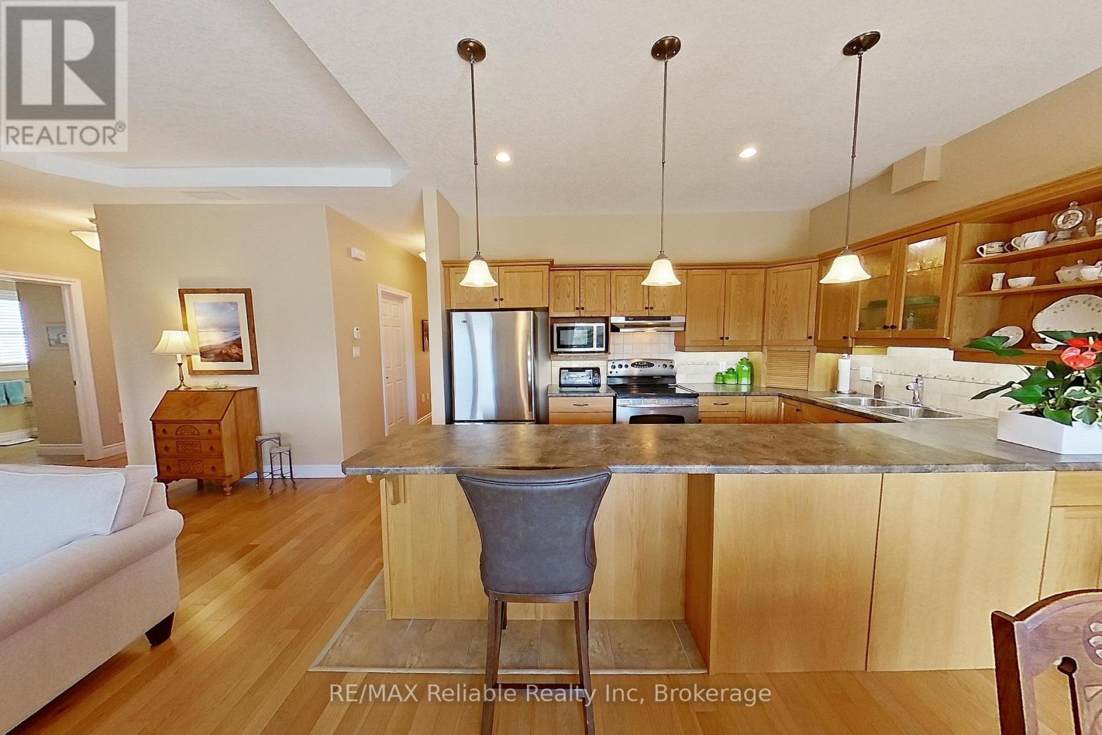 15 Bayfield Mews Lane, Bluewater, Ontario  N0M 1G0 - Photo 16 - X12887498