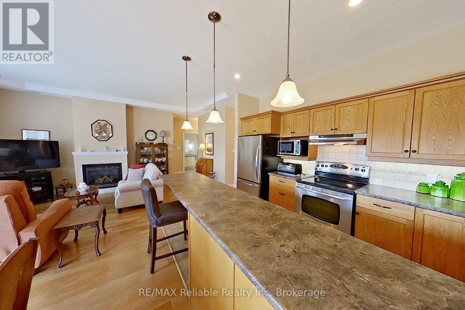 15 Bayfield Mews Lane, Bluewater, Ontario  N0M 1G0 - Photo 18 - X12887498