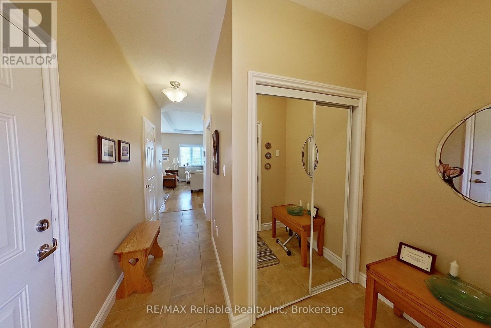 15 Bayfield Mews Lane, Bluewater, Ontario  N0M 1G0 - Photo 9 - X12887498