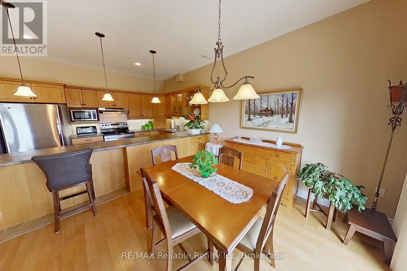15 Bayfield Mews Lane, Bluewater, Ontario  N0M 1G0 - Photo 20 - X12887498