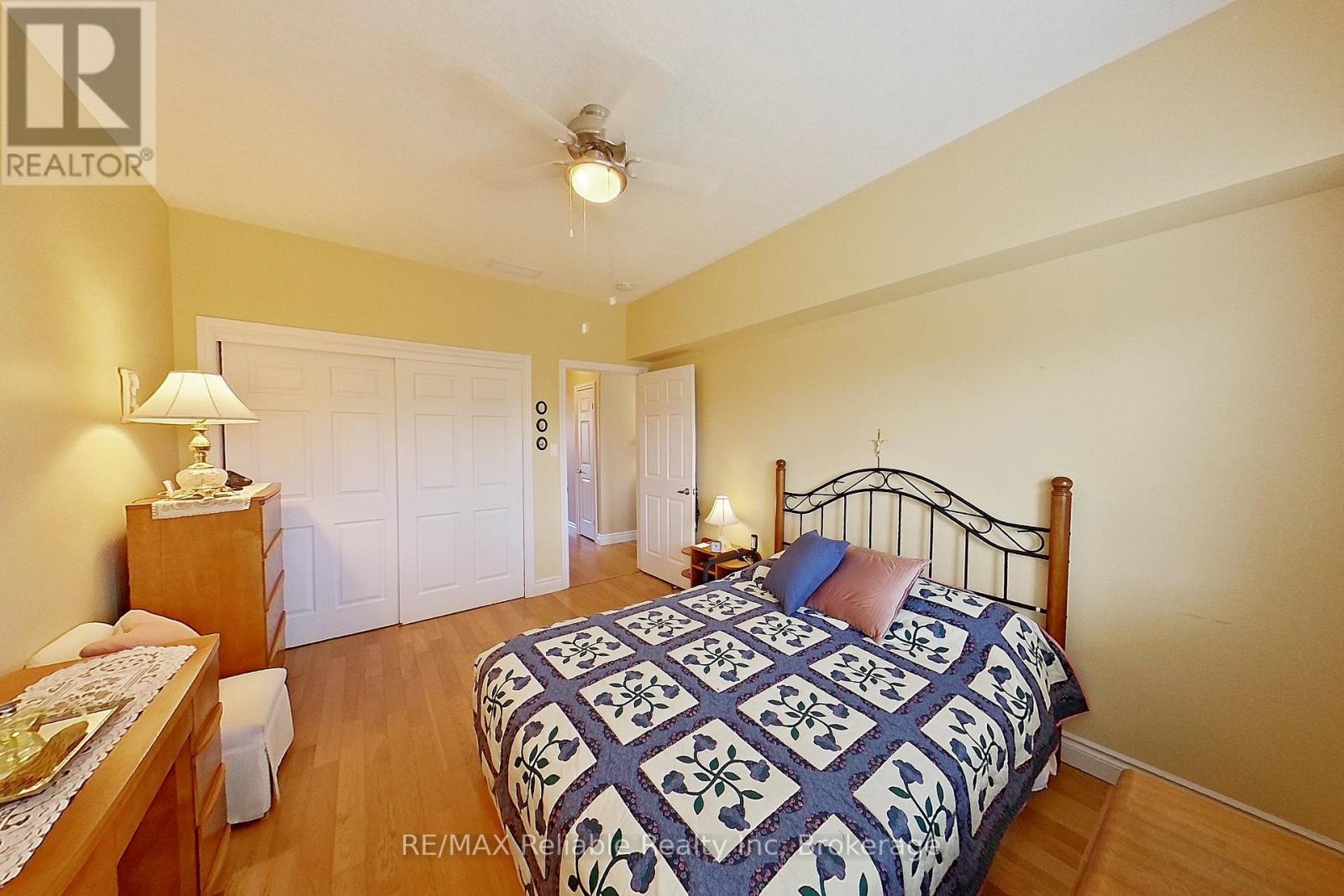 15 Bayfield Mews Lane, Bluewater, Ontario  N0M 1G0 - Photo 24 - X12887498