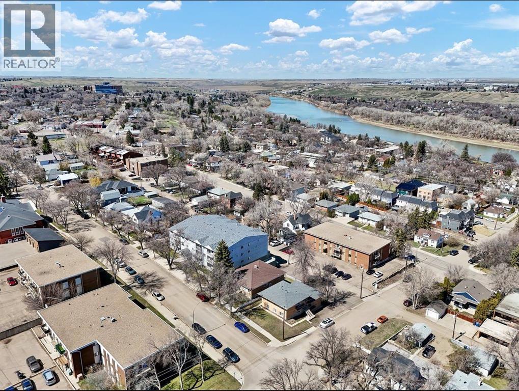 304, 252 4 Street SE, medicine hat, Alberta