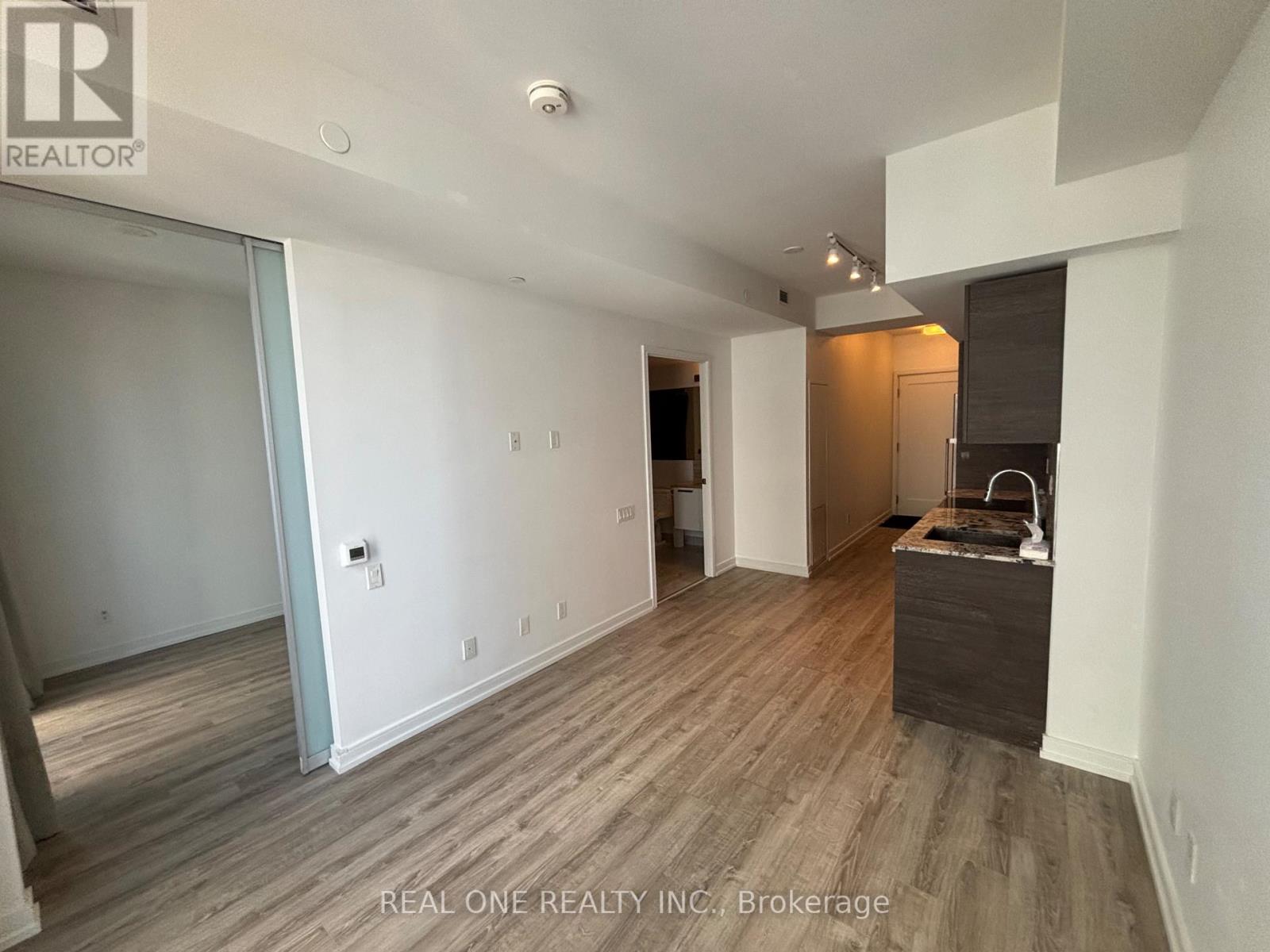 3206 - 28 Wellesley Street E, Toronto, Ontario  M4Y 0C4 - Photo 2 - C13498620