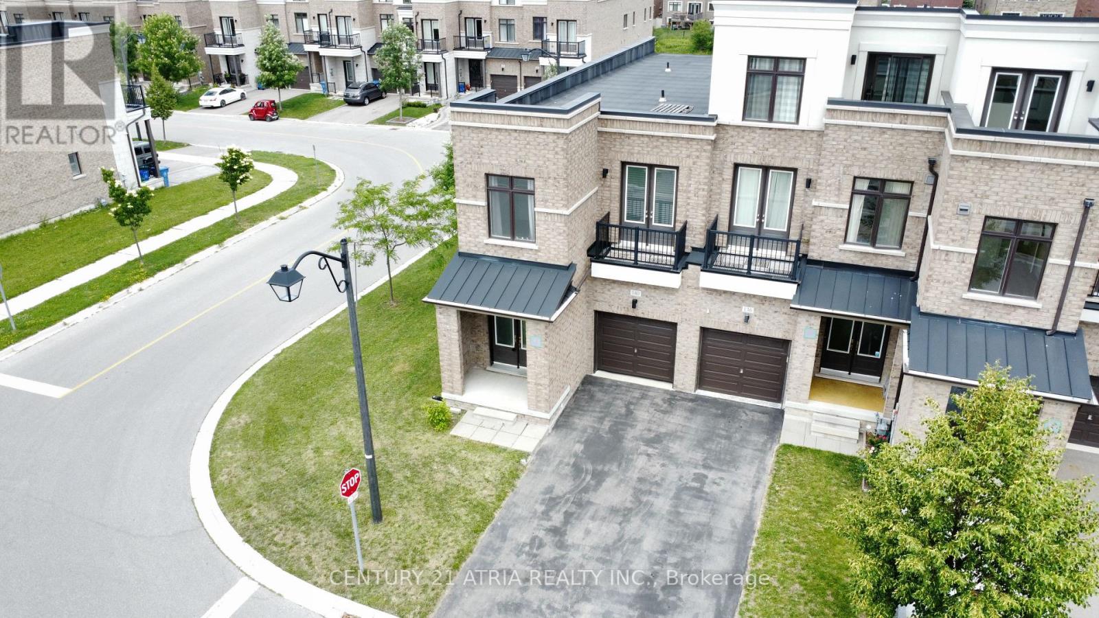 140 ELYSE COURT, Aurora, Ontario