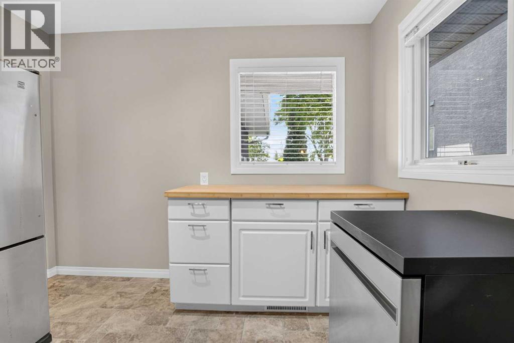 136 41 Avenue Nw, Calgary, Alberta  T2K 0G6 - Photo 10 - A2324599