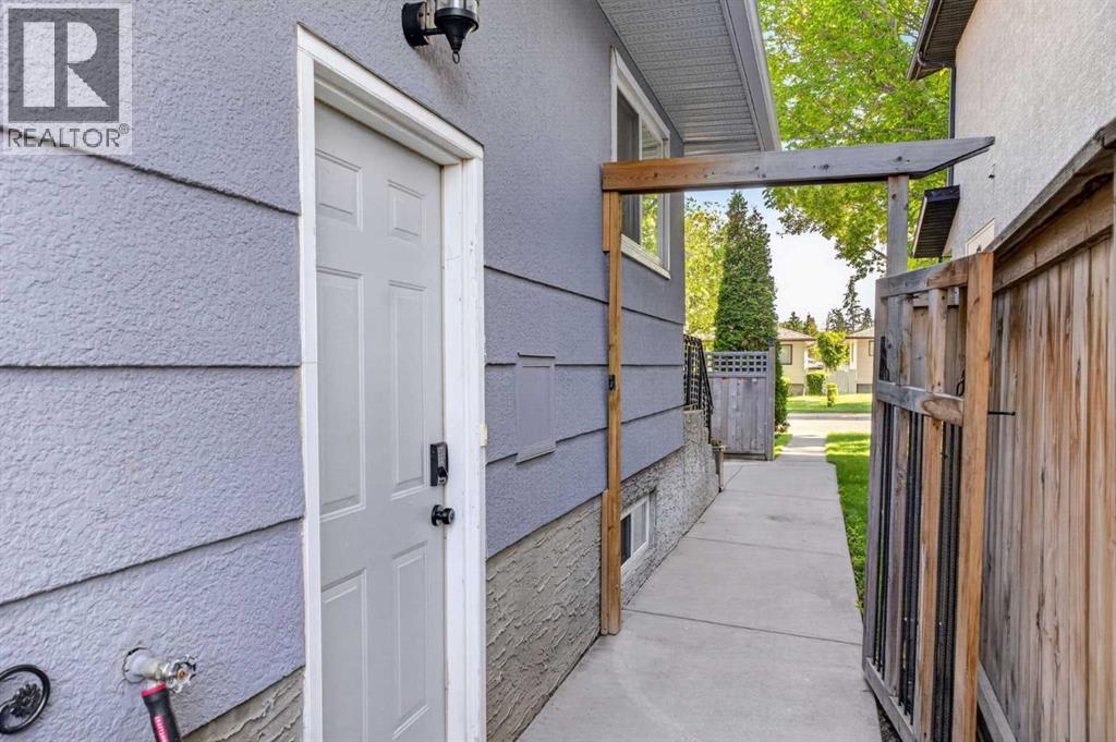 136 41 Avenue Nw, Calgary, Alberta  T2K 0G6 - Photo 30 - A2324599