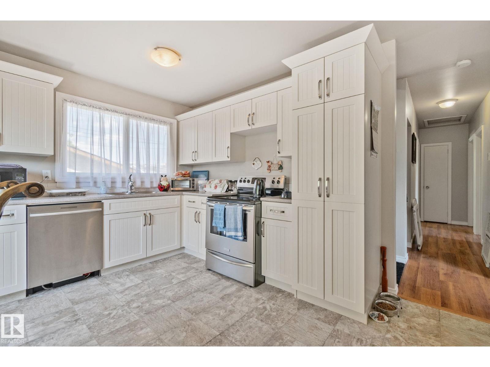 4624 48 Av NW, Redwater, Alberta  T0A 2W0 - Photo 3 - E4496161