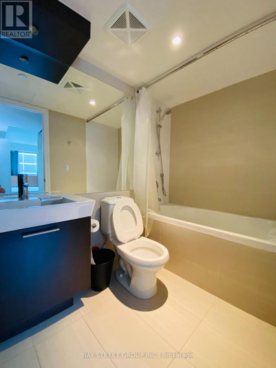 1609 - 386 Yonge Street, Toronto, Ontario  M5B 0A5 - Photo 11 - C13498658
