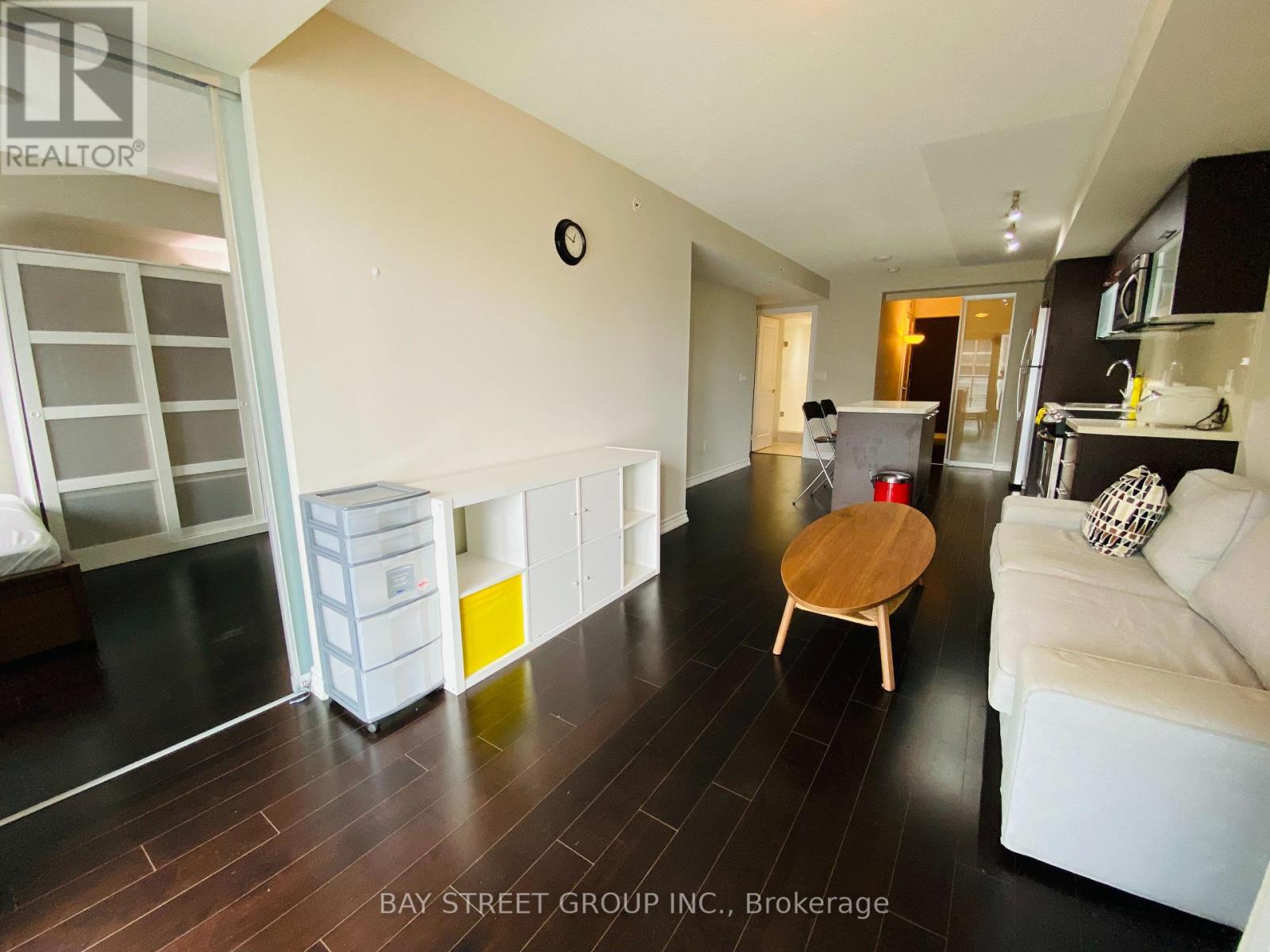 1609 - 386 Yonge Street, Toronto, Ontario  M5B 0A5 - Photo 4 - C13498658