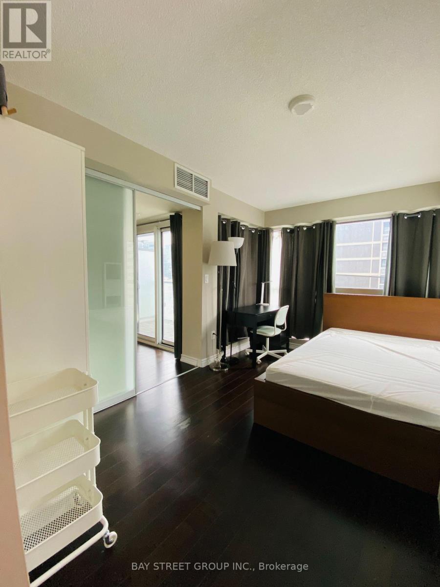 1609 - 386 Yonge Street, Toronto, Ontario  M5B 0A5 - Photo 8 - C13498658
