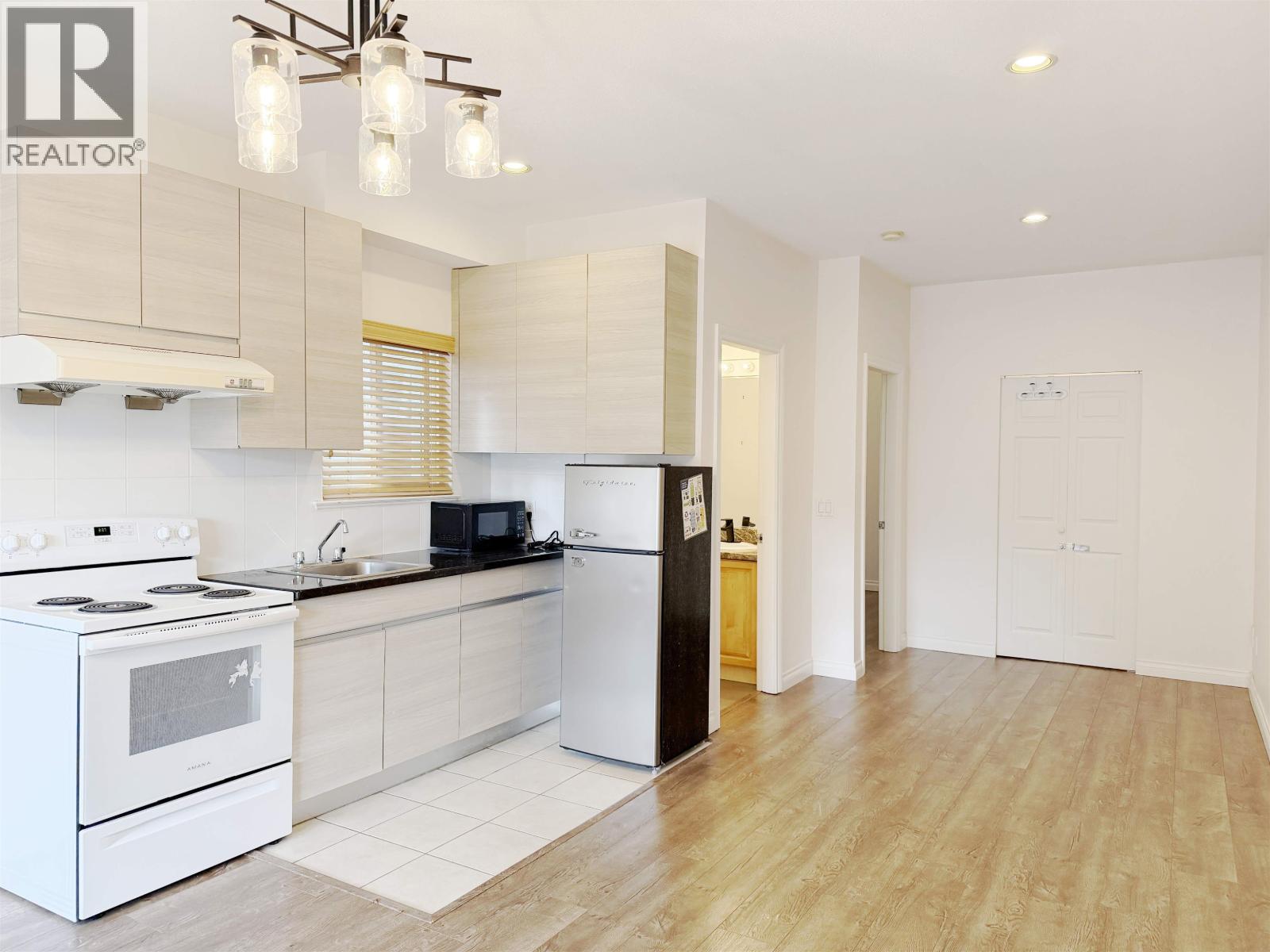 1 Br-6952 Curtis Street, Burnaby, British Columbia  V5B 2B1 - Photo 6 - R3140633
