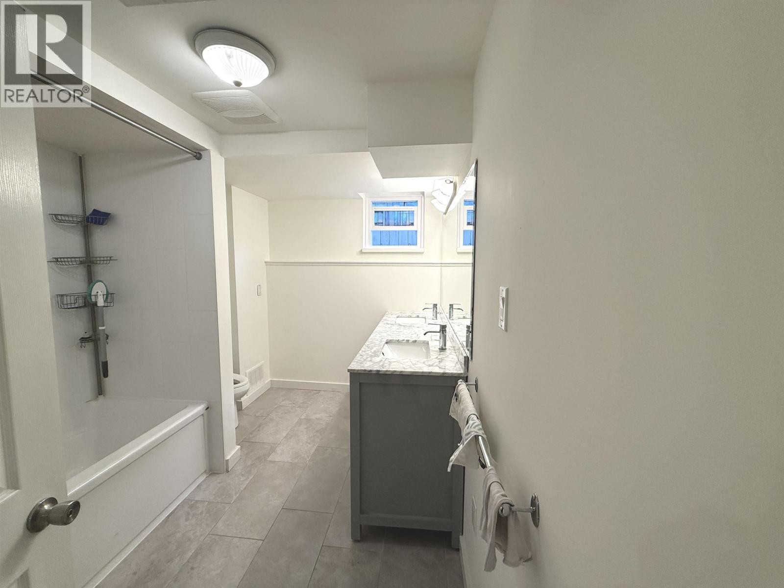 1365 Fulton Ave, Vancouver, British Columbia  V7T 1N9 - Photo 8 - R3140635