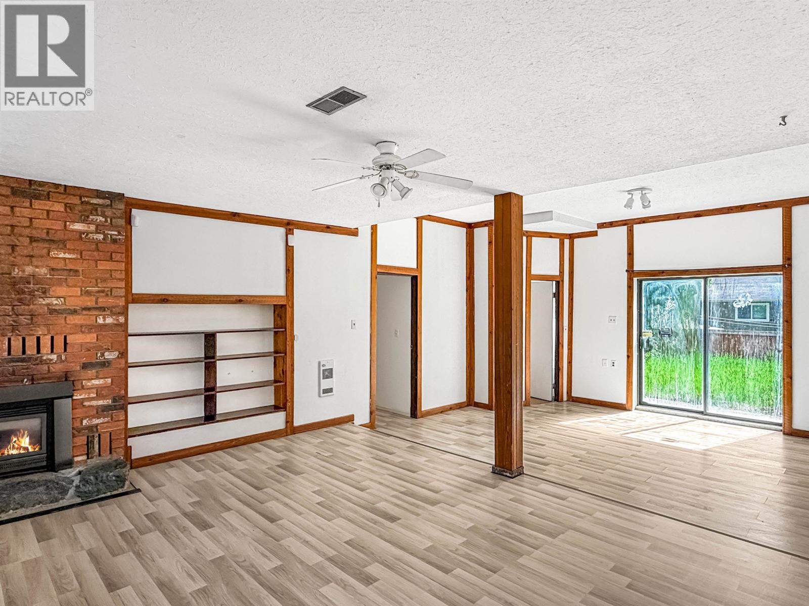 1275 N 12TH AVENUE — photo 14