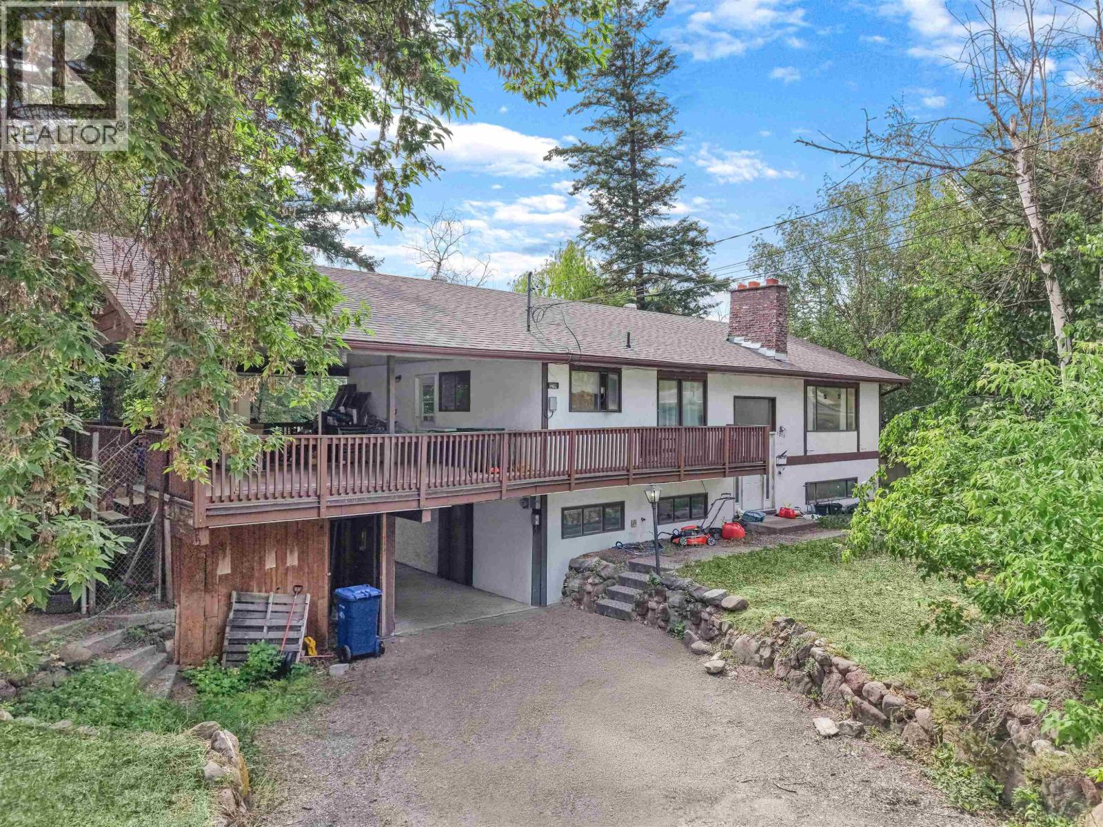 1275 N 12TH AVENUE