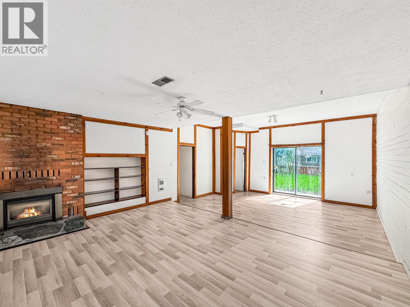 1275 N 12TH AVENUE — photo 13