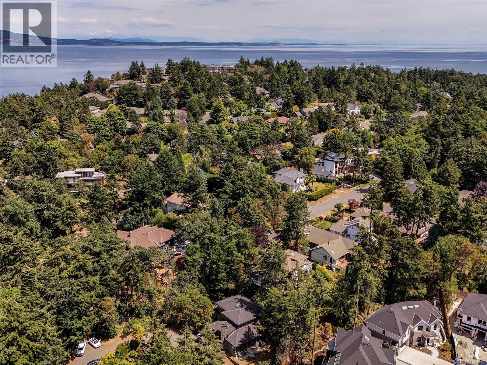 2745 Green Vale Ave, Saanich, British Columbia  V8N 1S3 - Photo 34 - 1041519