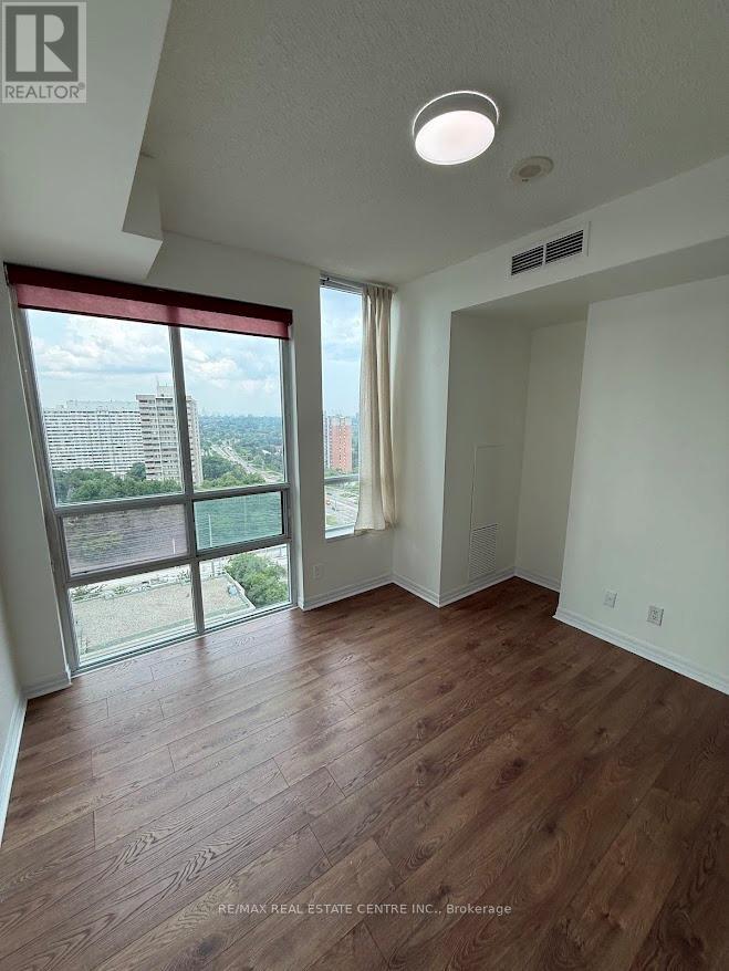 1705 - 3515 Kariya Dr Drive, Mississauga, Ontario  L5B 0C1 - Photo 14 - W13179348