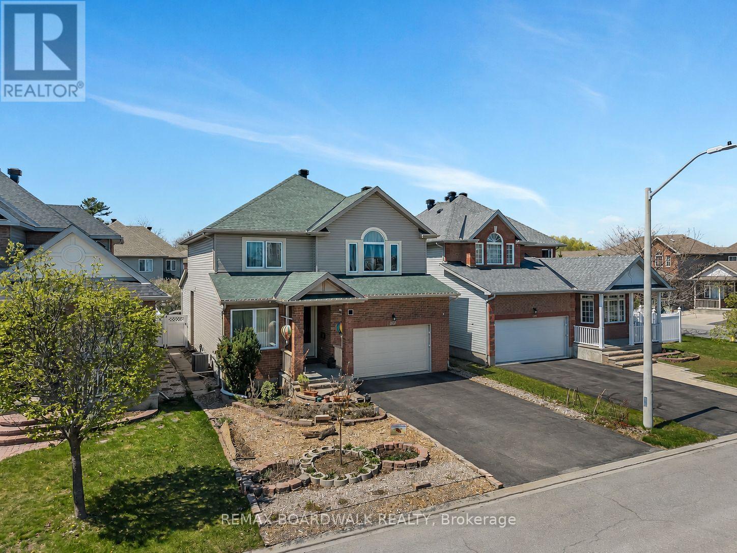 102 Mosswood Court, Ottawa, Ontario  K1V 0N6 - Photo 2 - X13498686
