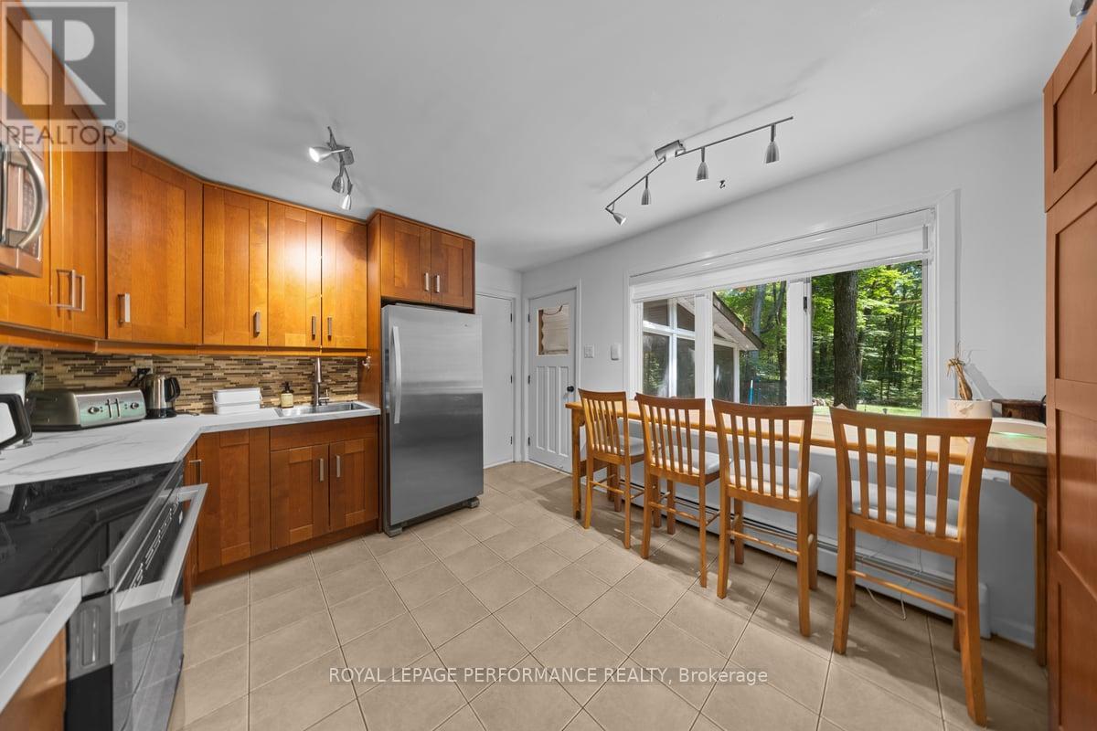 1250 Royal Maple Drive, Ottawa, Ontario  K4C 1B5 - Photo 11 - X13498698