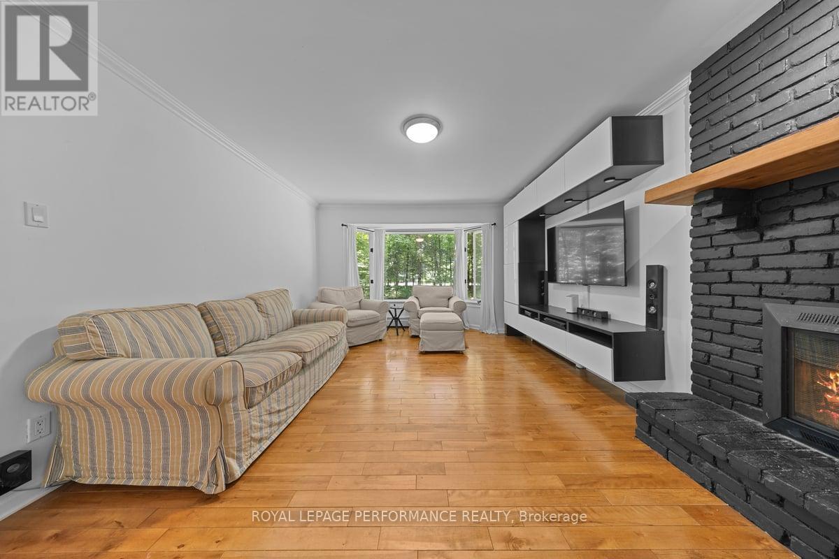 1250 Royal Maple Drive, Ottawa, Ontario  K4C 1B5 - Photo 4 - X13498698