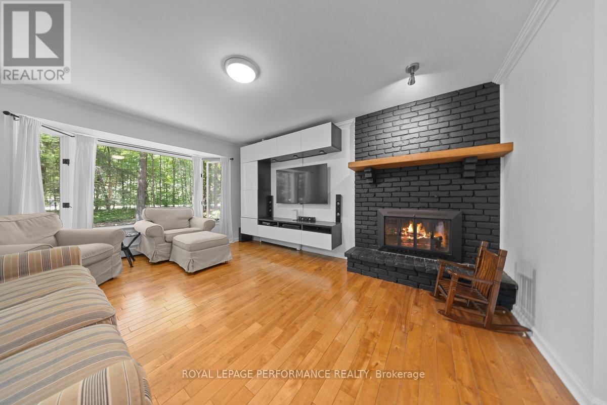 1250 Royal Maple Drive, Ottawa, Ontario  K4C 1B5 - Photo 5 - X13498698