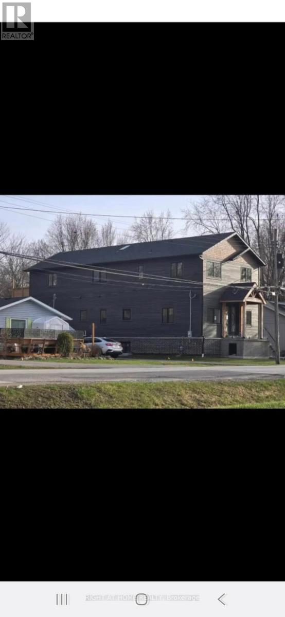 215 Bayview Avenue, Georgina, Ontario  L4P 2T3 - Photo 2 - N12628866