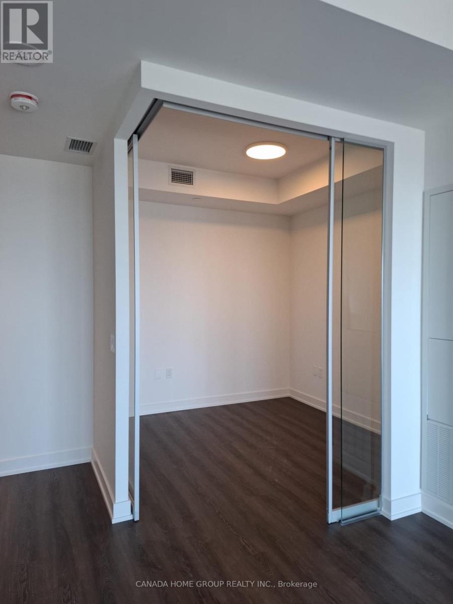5801 - 448 Burnhamthorpe Road W, Mississauga, Ontario  L5B 0R4 - Photo 15 - W13494752