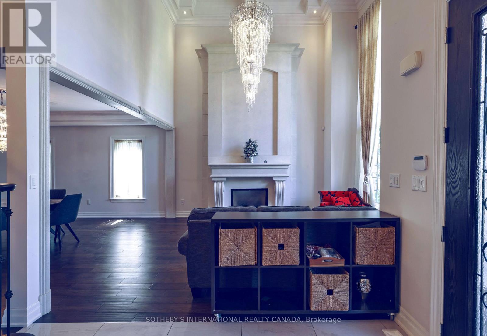 369 Lees Lane, Oakville, Ontario  L6L 4S4 - Photo 6 - W13474166