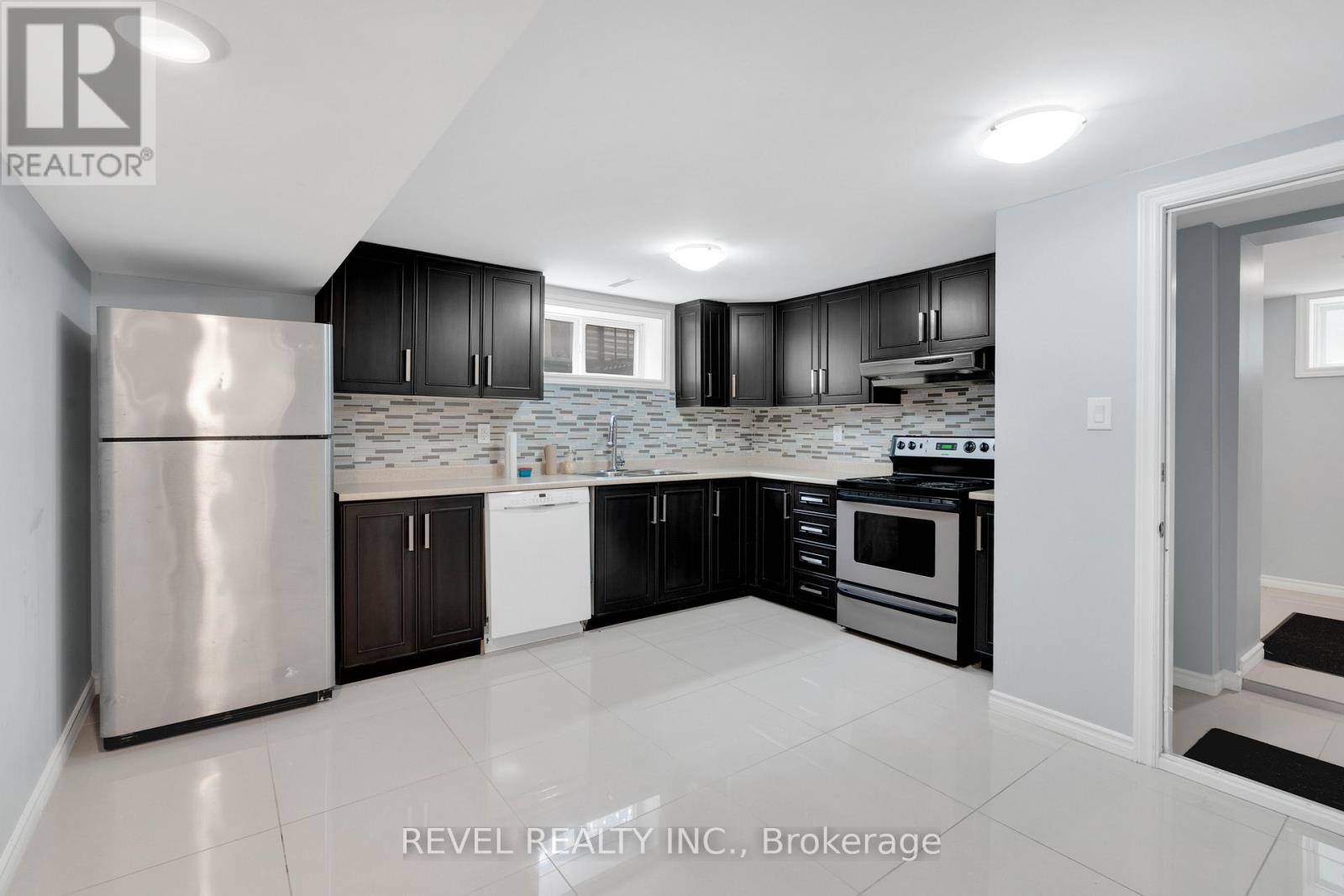 79 Arran Crescent, Vaughan, Ontario  L4L 1G4 - Photo 30 - N13498690