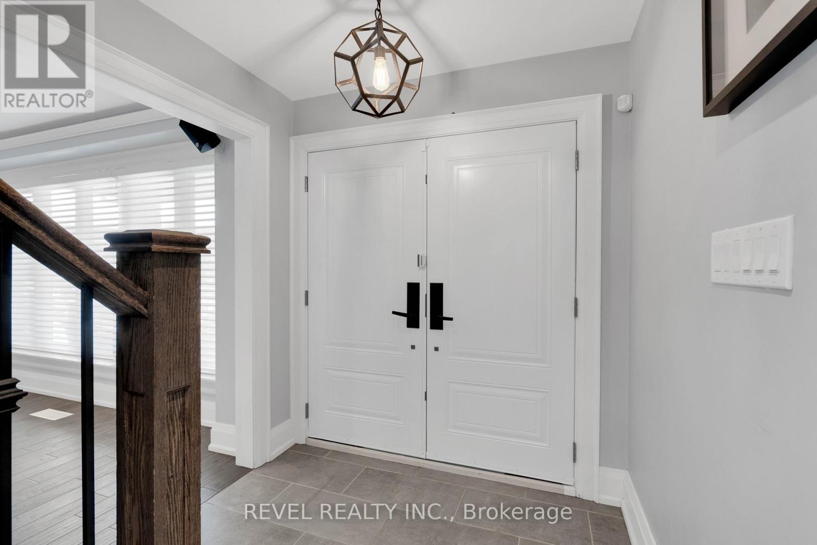 79 Arran Crescent, Vaughan, Ontario  L4L 1G4 - Photo 5 - N13498690