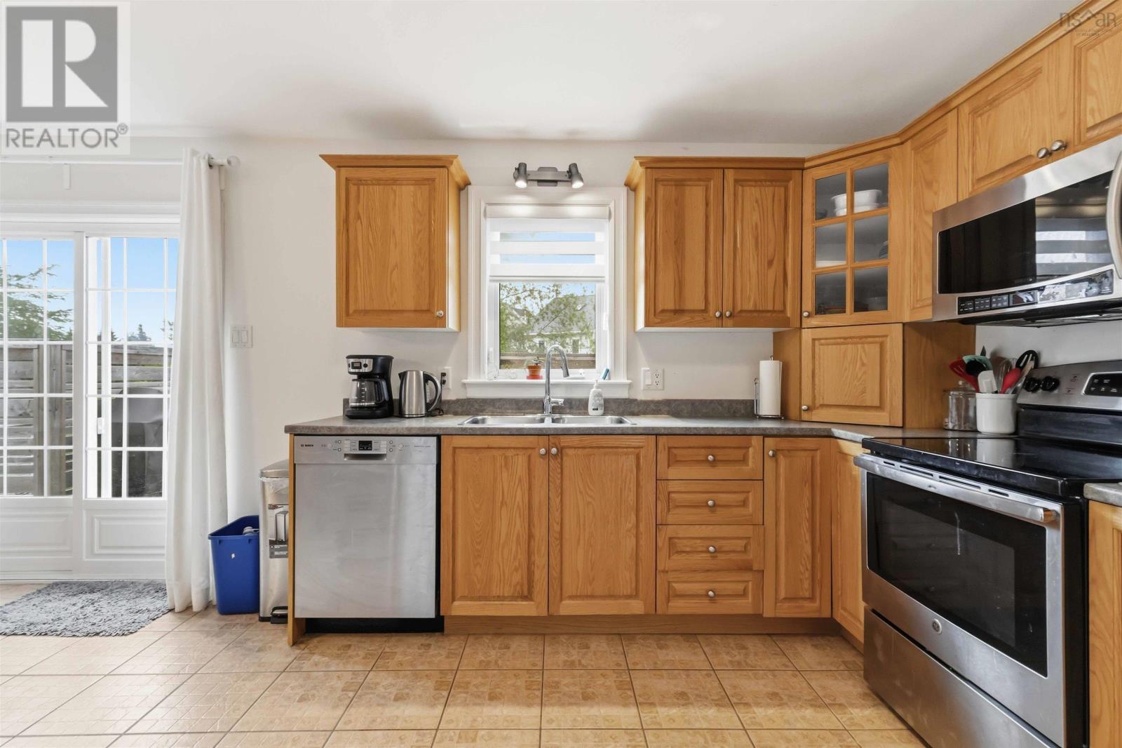 24 Morris Lake Drive, Dartmouth, Nova Scotia  B2V 2V8 - Photo 18 - 202613291
