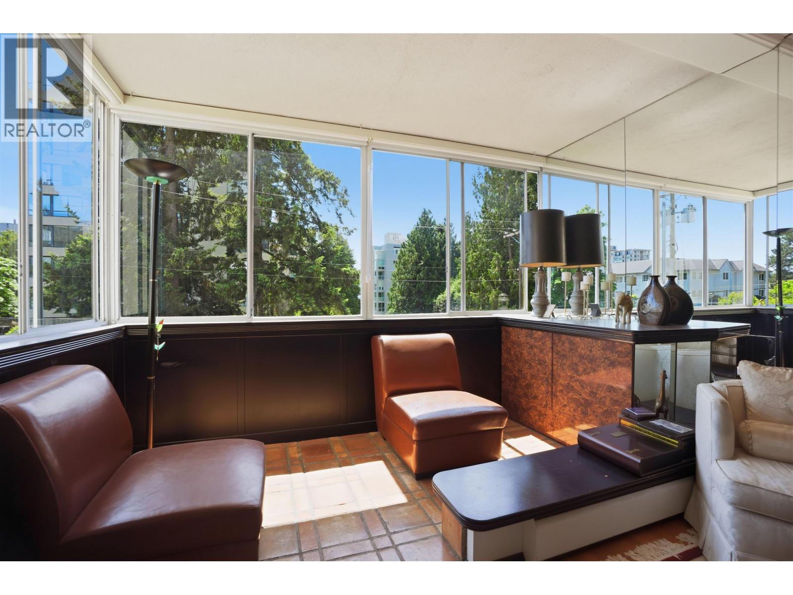 215 1425 Esquimalt Avenue, West Vancouver, British Columbia  V7T 1L1 - Photo 6 - R3131763